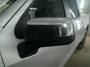 2019-2022 Chevrolet Silverado 1500 Black Power Door/Side View Mirror - Left (Driver) (Used OEM)