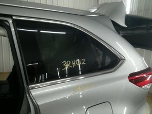 2014-2019 Toyota Highlander Privacy Tint Quarter Glass - Left (Driver) (Used OEM)