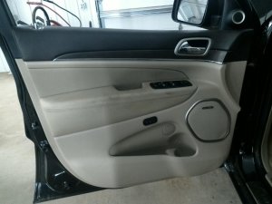 2014-2021 Jeep Grand Cherokee Tan Door Interior Trim Panel with Power Windows and Locks - Front, Left (Driver) (Used OEM)