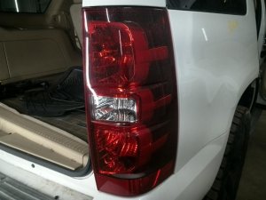 2007-2013 Chevrolet Suburban 2500 Taillight Assembly - Right (Passenger) (Used OEM)