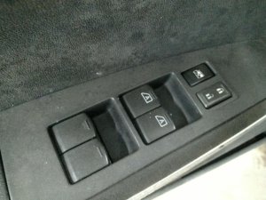 2003-2004 INFINITI FX35 Master Power Window and Door Lock Switch - Left (Driver) (Used OEM)