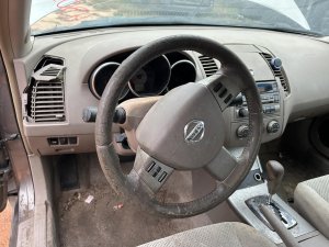 2005-2006 Nissan Altima Gray Steering Wheel Air Bag - Left (Driver) (Used OEM)