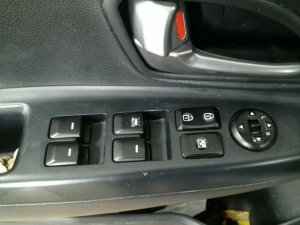 2016-2017 Kia Rio Master Power Window and Door Lock Switch (Used OEM)