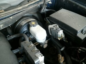 2006-2008 Saab 9-7x Brake Master Cylinder (Used OEM)
