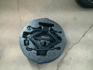 2016-2020 Kia Optima Scissor Jack (Used OEM)