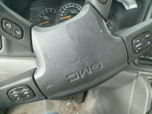2004 GMC Envoy Black Steering Wheel Air Bag (Used OEM)