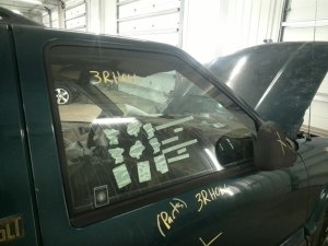 1998-2000 GMC Envoy Door Glass - Front, Right (Passenger) (Used OEM)