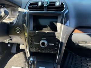 2017-2019 Ford Explorer 8-Inch Infotainment Display Screen (Used OEM)