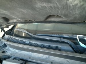 2013 INFINITI JX35 Front Windshield Wiper Arm Set - Right (Passenger) (Used OEM)