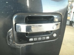 2009-2014 Ford F-150 Chrome Front Exterior Door Handle with Chrome - Left (Driver) (Used OEM)