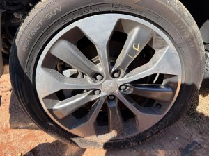 2019-2022 Jeep Cherokee Black 19x7.5 5-Spoke Polished Hyper Black Alloy Wheel (Used OEM)
