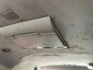 2015-2017 GMC Yukon XL Roof-Mounted Entertainment Display Screen - Rear (Used OEM)