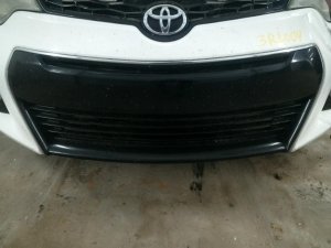 2014-2016 Toyota Corolla Chrome Lower Grille (Used OEM)