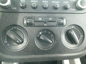 2007-2008 Volkswagen Eos Single-Zone Temperature Control with Heated Seats (Used OEM)
