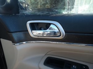 2011-2020 Dodge Durango Interior Door Handle - Front, Right (Passenger) (Used OEM)