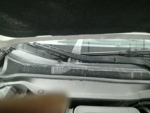 2010-2017 Chevrolet Equinox Front Windshield Wiper Arm - Right (Passenger) (Used OEM)