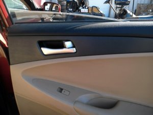 2011-2015 Hyundai Sonata Interior Door Handle - Right (Passenger) (Used OEM)