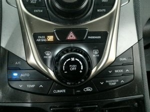 2012-2014 Hyundai Azera Heated Seat Temperature Control Module (Used OEM)