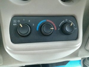 2003-2006 GMC Yukon XL 1500 Front Roof Manual Temperature Control Module (Used OEM)