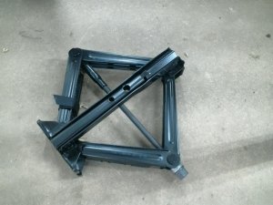 2019-2023 Lincoln Nautilus Scissor Jack and Tool Kit (Used OEM)