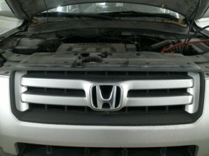 2006-2008 Honda Pilot Grille (Used OEM)
