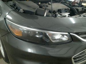 2016-2018 Chevrolet Malibu Headlight Assembly - Right (Passenger) (Used OEM)