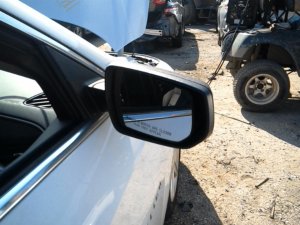 2016-2025 Chevrolet Malibu White Power Door/Side View Mirror - Right (Passenger) (Used OEM)