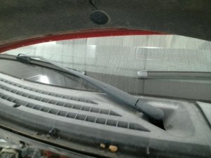 2010-2014 Lincoln Mark LT Front Windshield Wiper Arm - Left (Driver) (Used OEM)