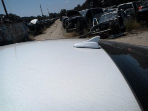 2015-2017 Hyundai Sonata White Roof Mount Shark Fin Antenna (Used OEM)