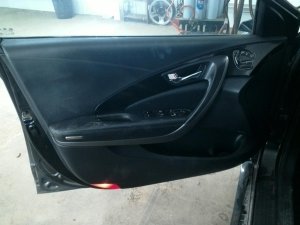 2012-2017 Hyundai Azera Black Door Interior Trim Panel with Power Windows and Locks - Front, Left (Driver) (Used OEM)