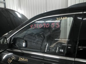 2011-2022 Jeep Grand Cherokee Door Glass - Front, Left (Driver) (Used OEM)