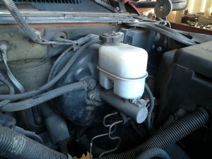 2002 GMC Sierra Vacuum Power Brake Booster (Used OEM)