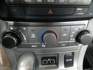 2011-2013 Toyota Highlander Manual Temperature Control Module (Used OEM)