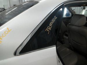 2000-2004 Toyota Avalon Rear Door Quarter Glass - Right (Passenger) (Used OEM)