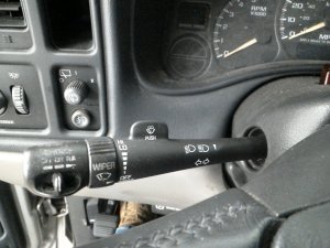 2001-2002 GMC Yukon Black Tilt Steering Column with Cruise Control (Used OEM)