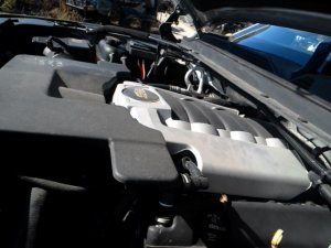 2015-2018 GMC Yukon XL 6.2L V8 Engine Cover (Used OEM)