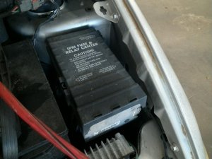 2003-2005 Dodge Caravan Engine Fuse Box (Used OEM)