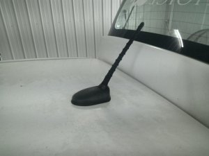 2012-2017 Kia Rio White Antenna (Used OEM)