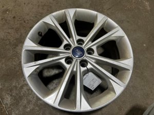 2017-2019 Ford Escape Silver 17x7.5 10-Spoke Silver Painted Alloy Wheel (Used OEM)