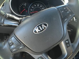 2014-2015 Kia Sorento Black Steering Wheel Air Bag - Left (Driver) (Used OEM)