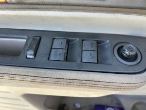 2007-2010 Lincoln Navigator Master Power Window and Door Lock Switch - Left (Driver) (Used OEM)