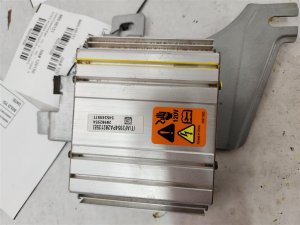 2011-2014 GMC Acadia 110-Volt Power Inverter (Used OEM)