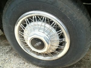 1970-1989 Lincoln Town Car 15x6 Steel Wheel (Used OEM)