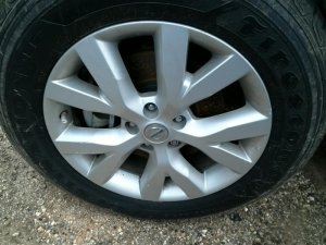 2011-2014 Nissan Murano Silver 18x7.5 5-Y-Spoke Alloy Wheel (Used OEM)