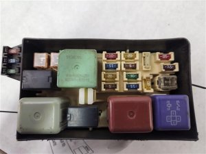 1999-2003 Toyota Solara Engine Fuse Box (Used OEM)