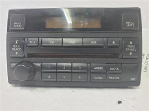 2005-2006 Nissan Altima AM-FM-CD Radio (Used OEM)
