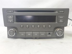 2013-2014 Nissan Sentra AM-FM-CD Radio Receiver (Used OEM)