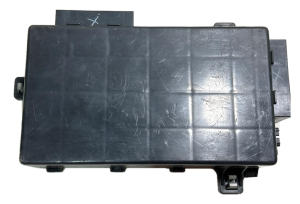 2004-2005 Pontiac Grand Prix Chassis Control Module without Head-Up Display (Used OEM)