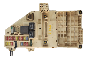 2005-2006 Dodge Stratus Engine Compartment Fuse Box (Used OEM)
