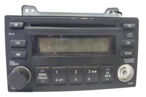 2008-2010 Hyundai Entourage AM/FM CD Player Radio (Used OEM)